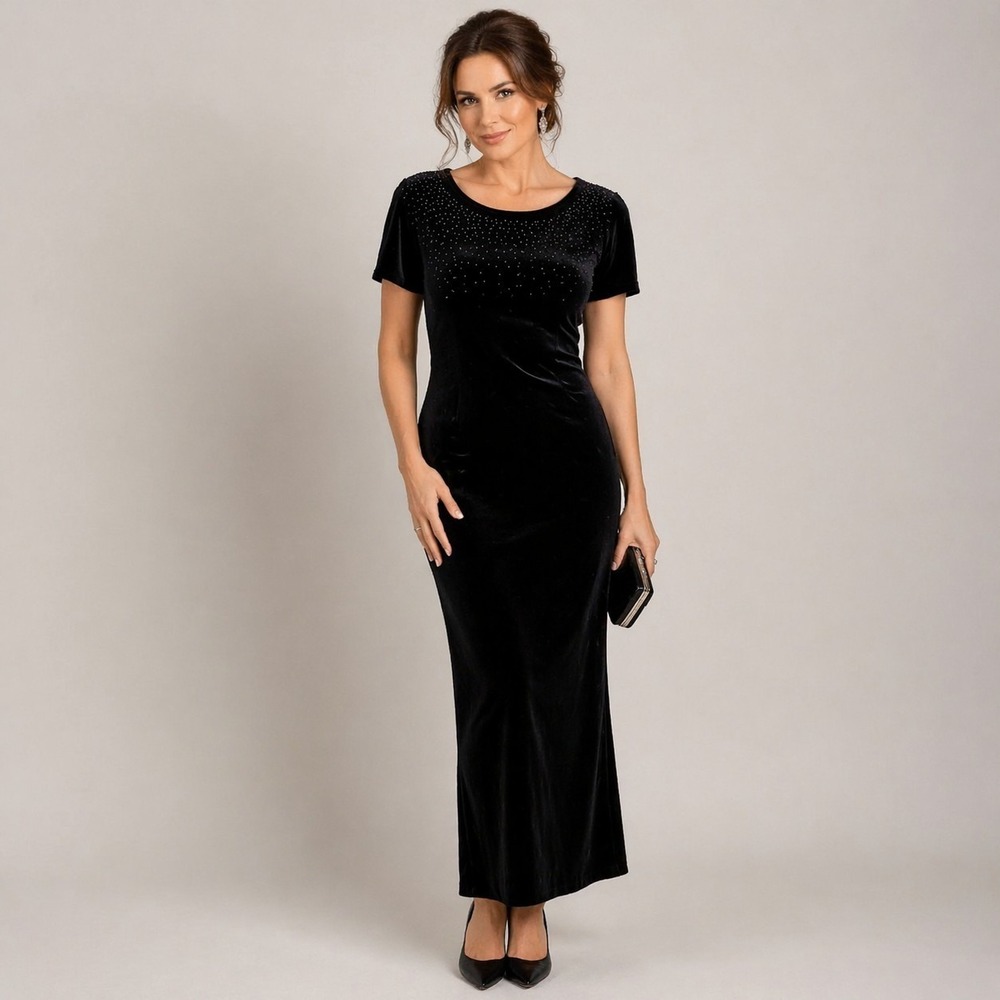Vintage J.R. NITES CALIENDO Size 6 Beaded Black Velvet Long Evening Gown LBD